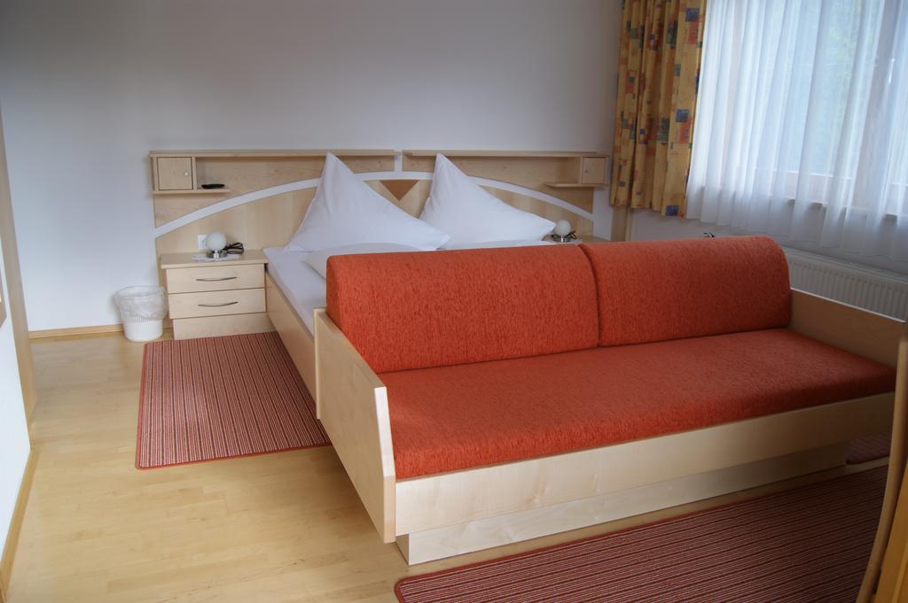 Hotel Garni Haus Anita Liesing Dış mekan fotoğraf