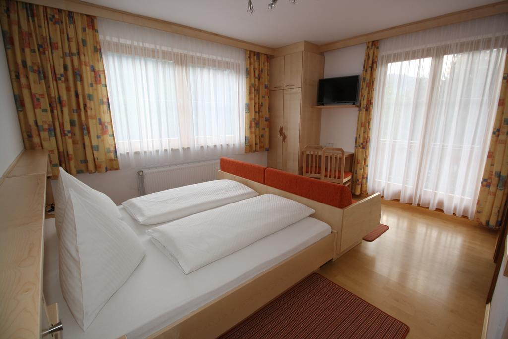 Hotel Garni Haus Anita Liesing Dış mekan fotoğraf